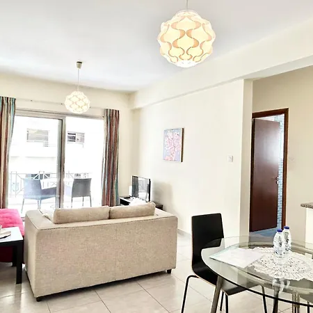Sun Julz On The Apartment Paphos
