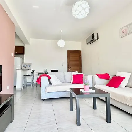 Sun Julz On The Apartment Paphos