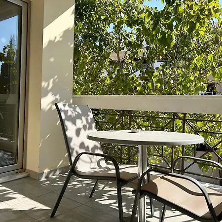 Sun Julz On The Apartment Paphos