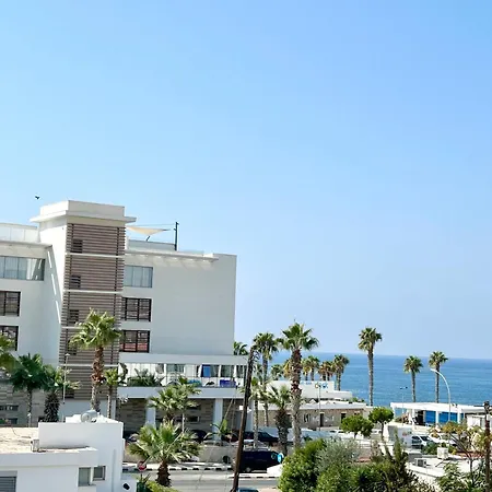 Sun Julz On The Paphos