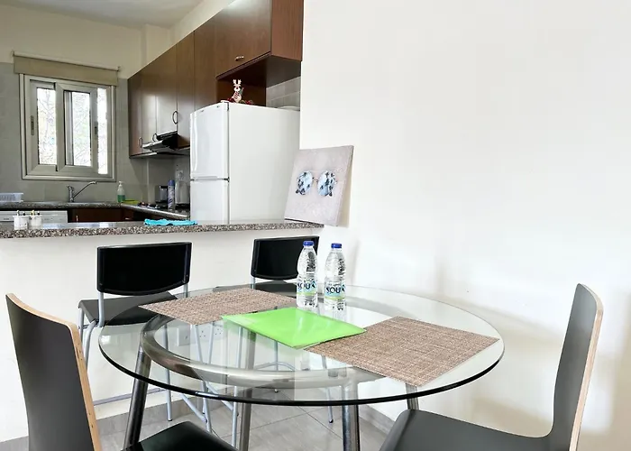 Sun Julz On The Lägenhet