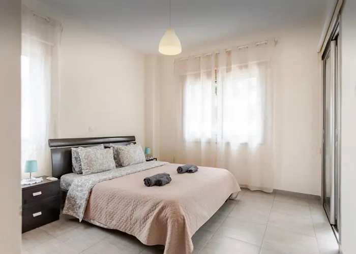 Sun Julz On The Lägenhet