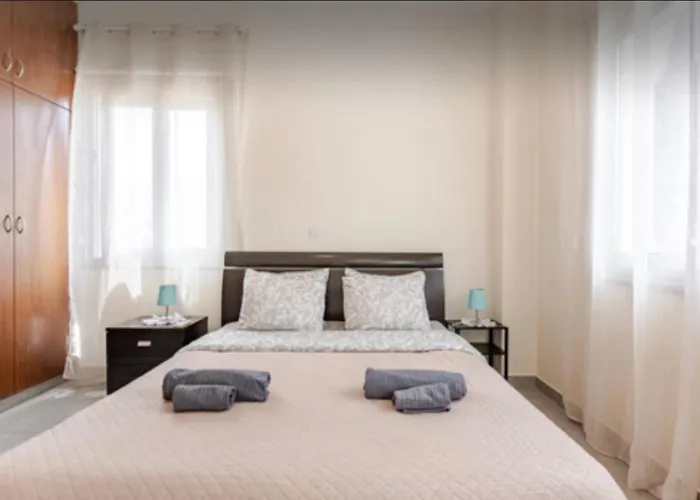 Sun Julz On The Lägenhet *