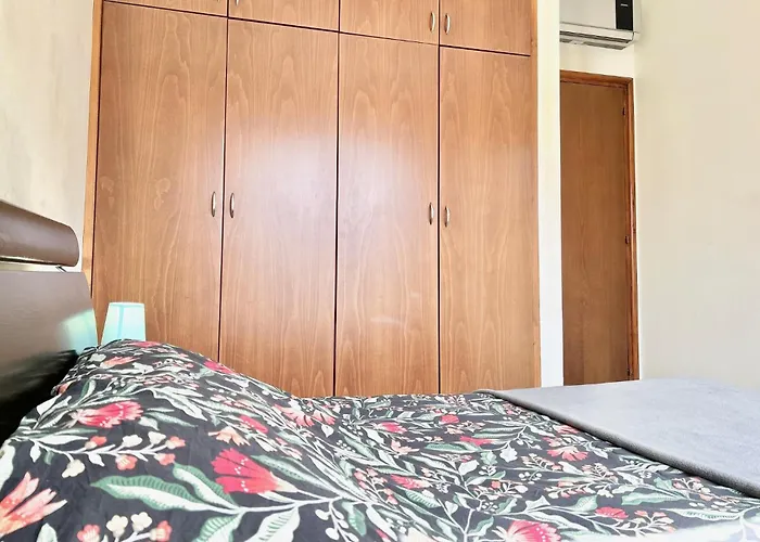 Sun Julz On The Пафос