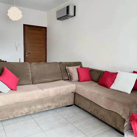 Sun Julz On The Apartament Pafos